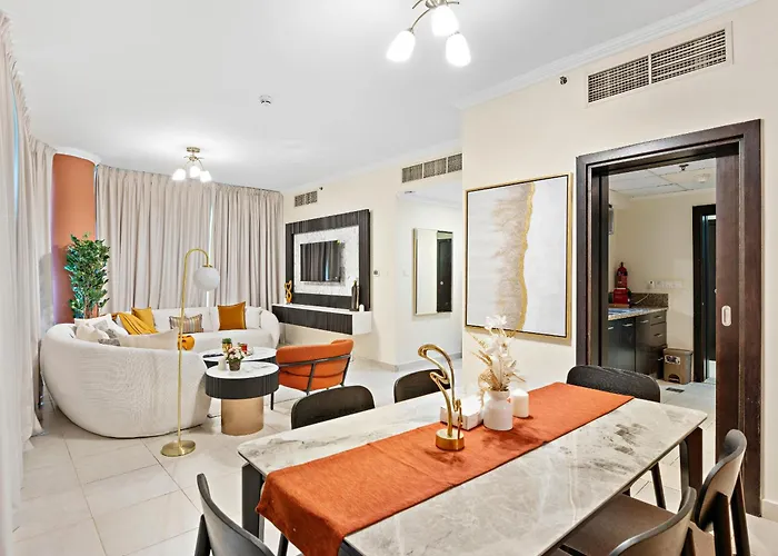 Stylish & Lively 1Bdr In Marina Quay